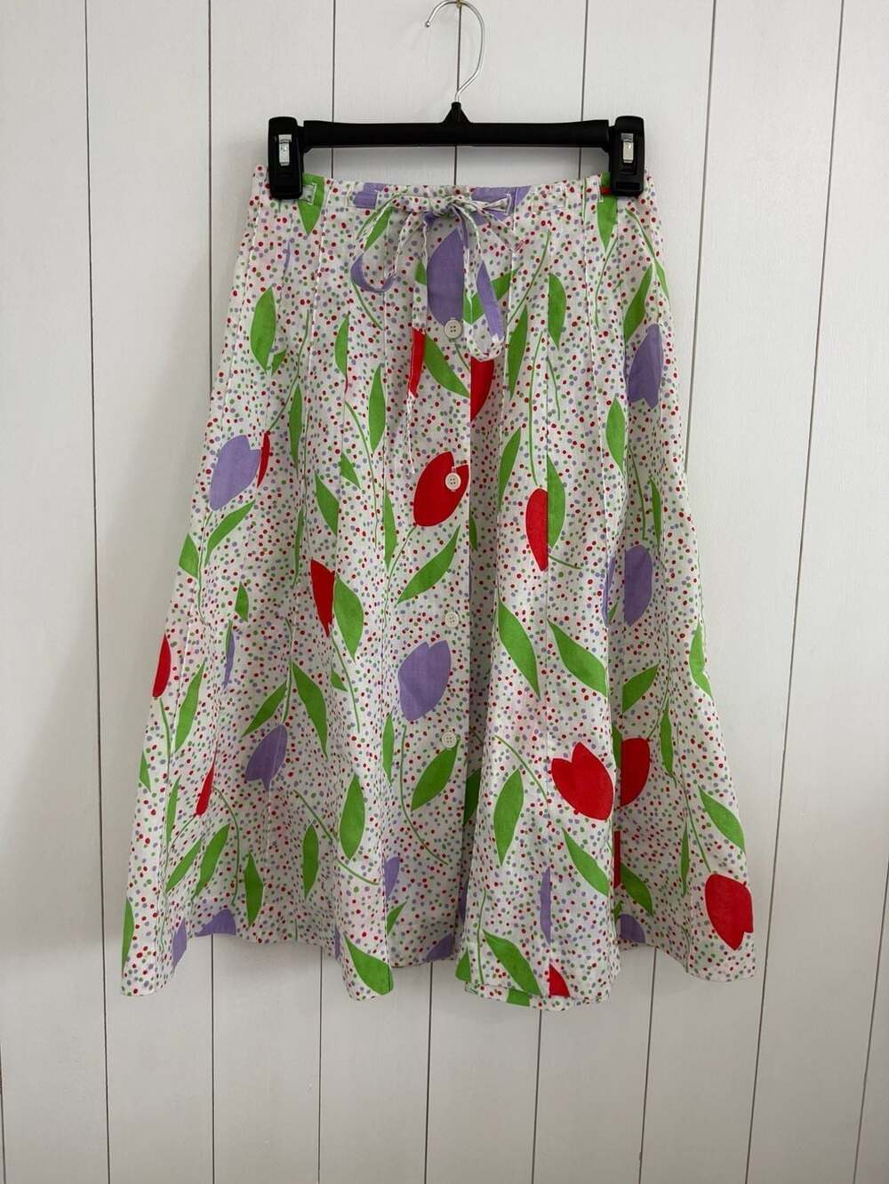 Herman Geist Skirt Size 10 White Red Purple Tulip Print Button Front